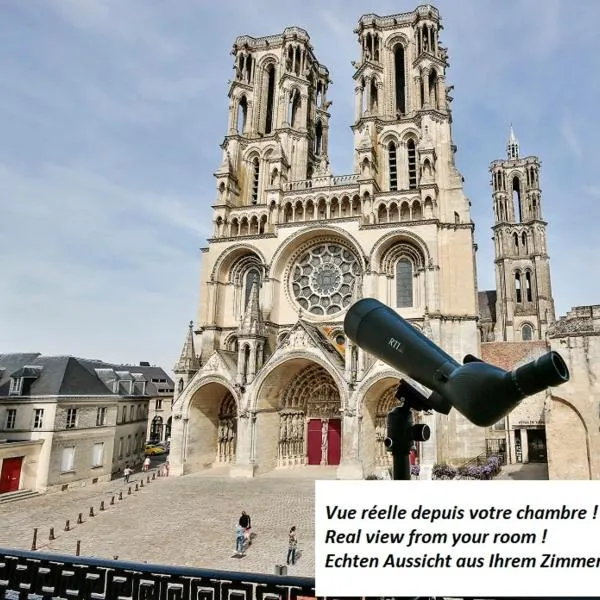 라온에 위치한 호텔 Logis du Parvis ***Face Cathédrale/in front of the Cathedral***