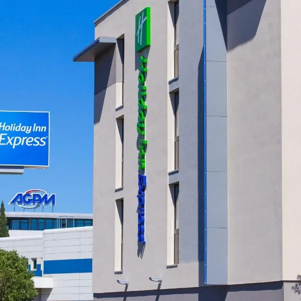 툴롱에 위치한 호텔 Holiday Inn Express Toulon - Est, an IHG Hotel