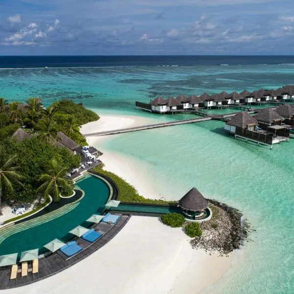 북말레아톨에 위치한 호텔 포시즌스 리조트 몰디브 앳 쿠다후라(Four Seasons Resort Maldives at Kuda Huraa)