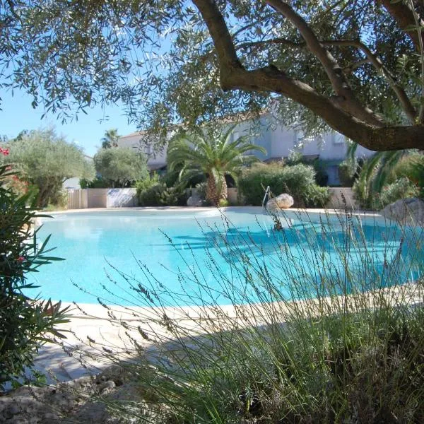 발라 플라주에 위치한 호텔 Appartement de 2 chambres a Valras Plage a 600 m de la plage avec piscine partagee terrasse amenagee et wifi
