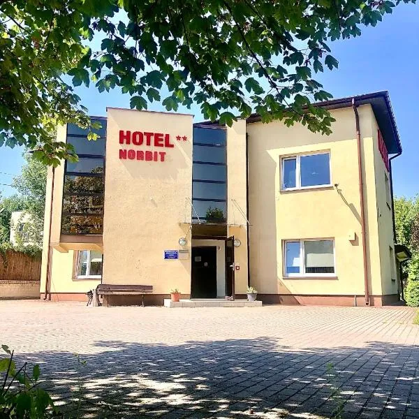 그로지스크 마조비에츠키에 위치한 호텔 Pokoje Hotelowe Norbit