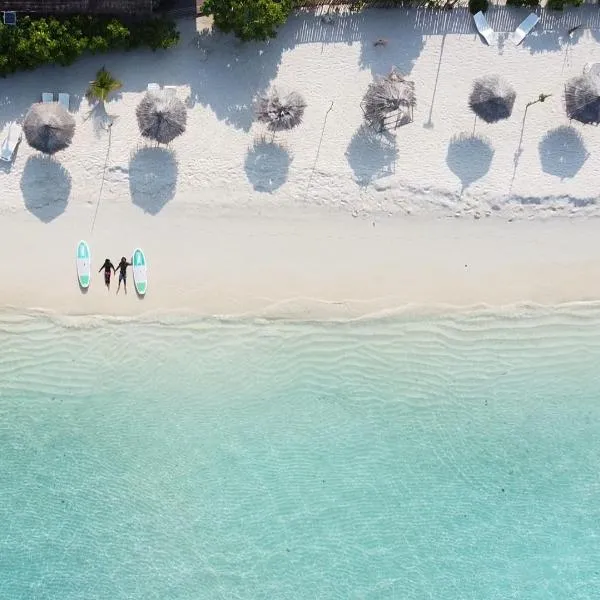 굴히에 위치한 호텔 Ocean Pearl Maldives at Gulhi Island