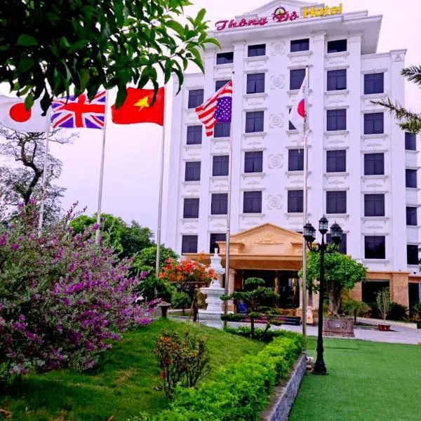 빈에 위치한 호텔 Thông Đỏ Hotel