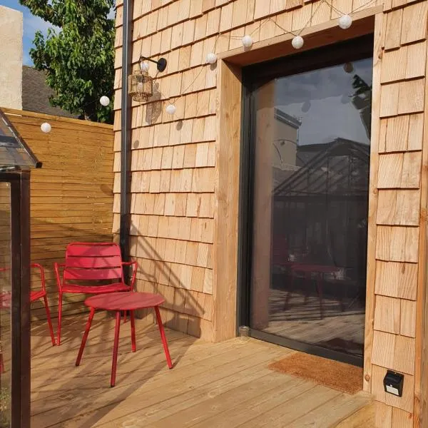 Tiny House Cosy 2 - Angers Green Lodge, hotel em Angers