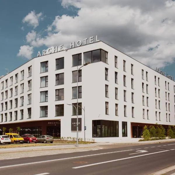 피와에 위치한 호텔 Arche Hotel Piła