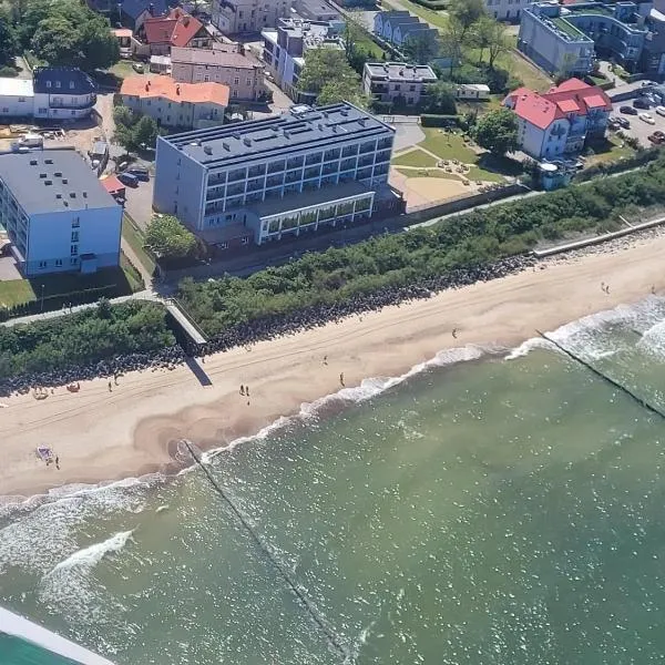 우스트로니에 모르스키에에 위치한 호텔 Hotel Wodnik Twój Hotel z widokiem na morze
