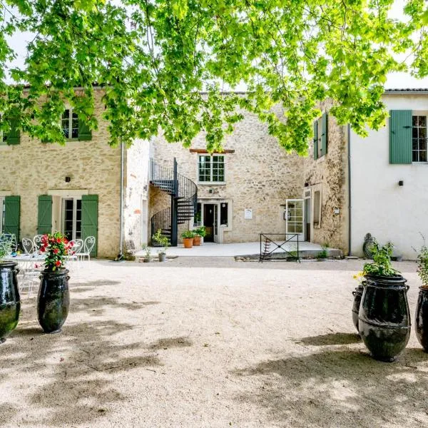 말로센느에 위치한 호텔 Hôtel & SPA Ventoux Provence "Domaine des Tilleuls"