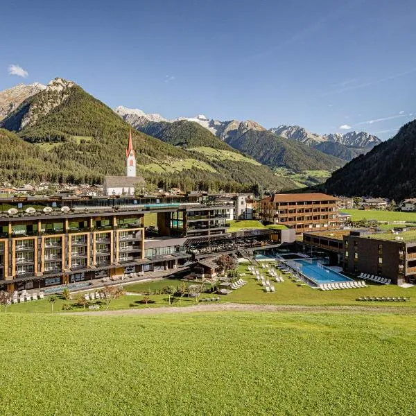 루타고에 위치한 호텔 Alpine Luxury SPA Resort Schwarzenstein