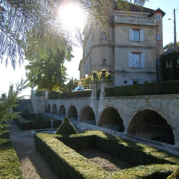 발랑솔에 위치한 호텔 Château du Grand Jardin