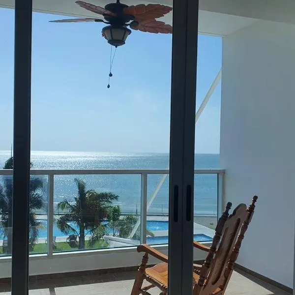 Apto de Playa con una Hermosa vista frente al mar, hotel di Playa Coronado