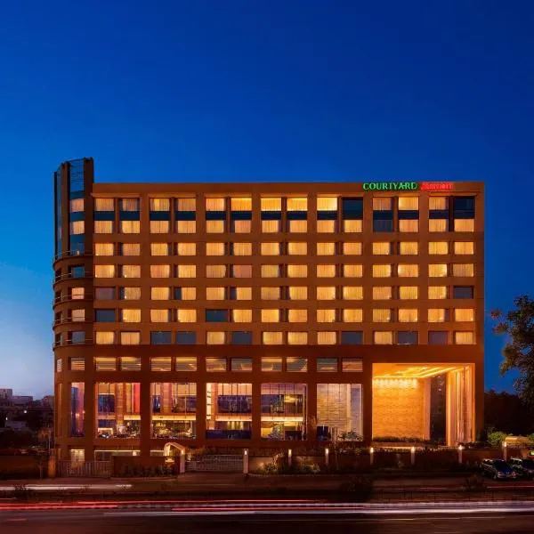 아마다바드에 위치한 호텔 Courtyard by Marriott Ahmedabad