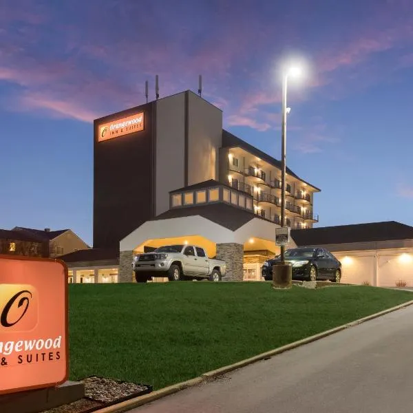 Orangewood Inn & Suites Kansas City Airport, hôtel à Platte City