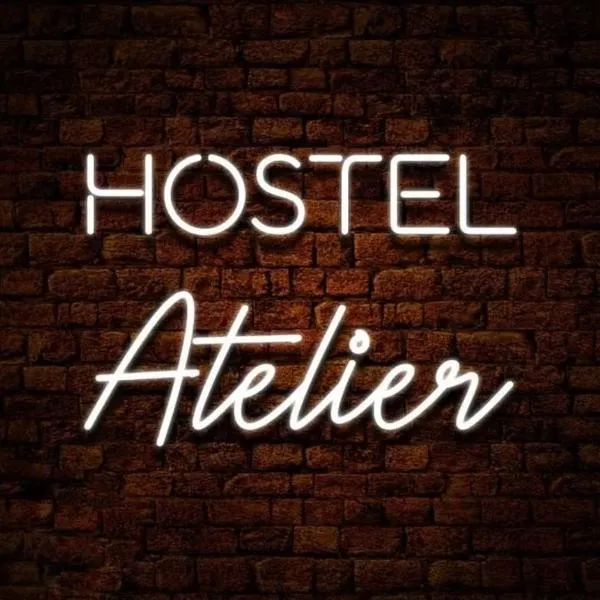 레슈노에 위치한 호텔 Atelier Hostel
