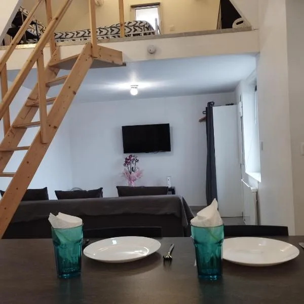 르 메닐 아믈로에 위치한 호텔 Appartement 1, jardin, collation, 5 min de l'aéroport CDG