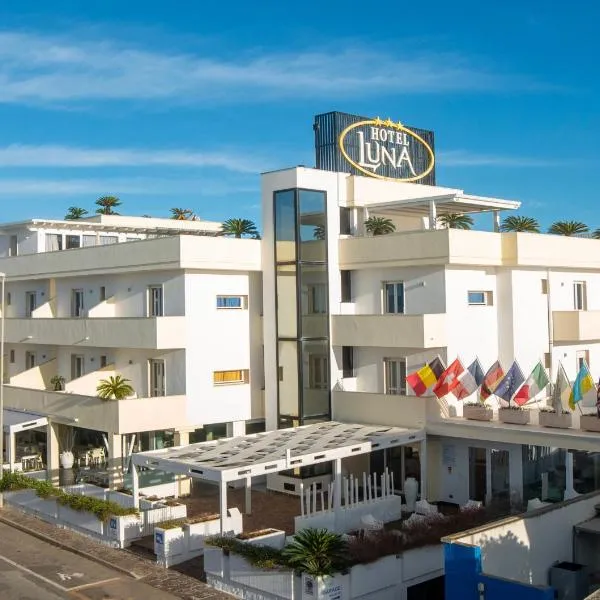 토레 산 지오반니 우겐토에 위치한 호텔 Hotel Luna Lido