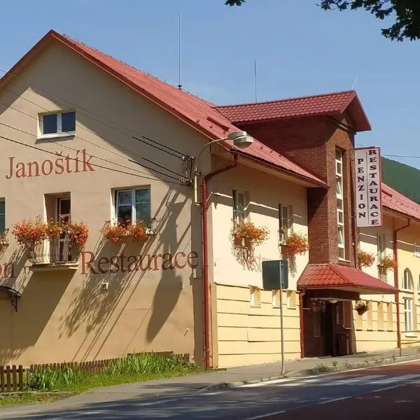 로즈노브 포드 라드호스템에 위치한 호텔 Penzion Janoštík