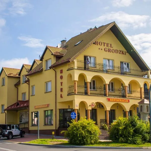 산도미에시에 위치한 호텔 Hotel Grodzki
