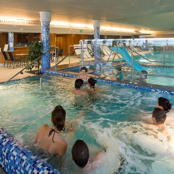 본야크바스헤지에 위치한 호텔 제닛 웰니스 호텔 발라톤(Zenit Wellness Hotel Balaton)